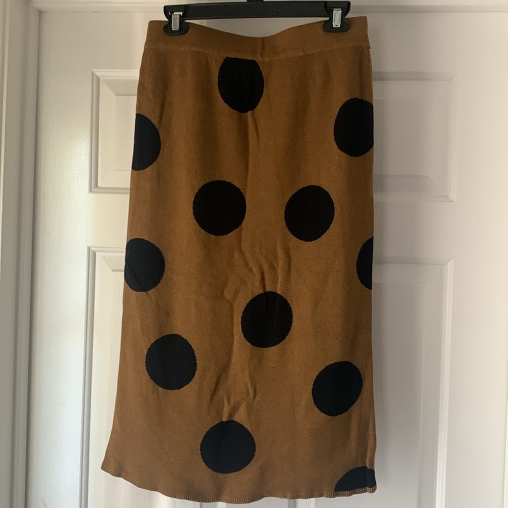 Who What Wear Brown & Black Polka-Dot Sweater & Midi Skirt Set - Picture 10 of 16